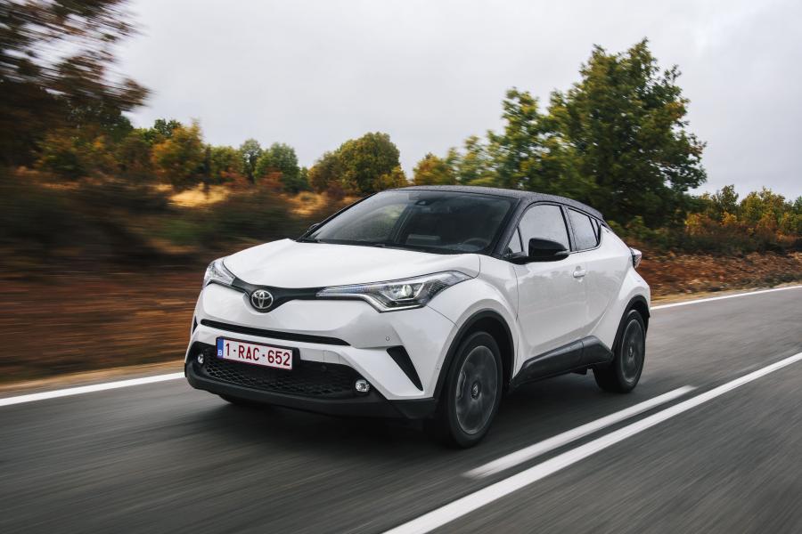  Toyota C-HR 2016 года  (WW) (фото 15 из 53)